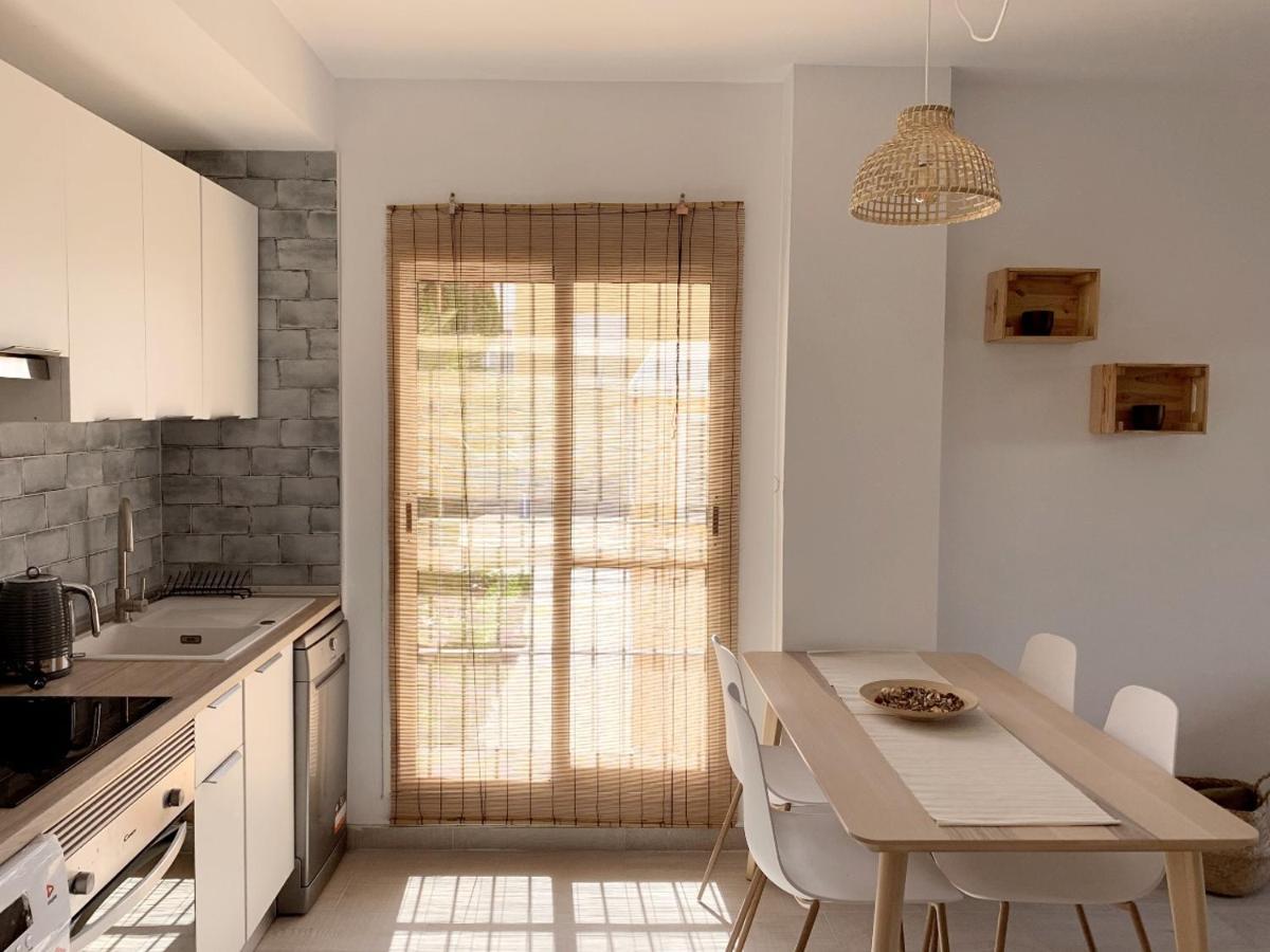 Apartamento Marinas Sol - Tu hogar con jardín privado! Vera Exterior foto