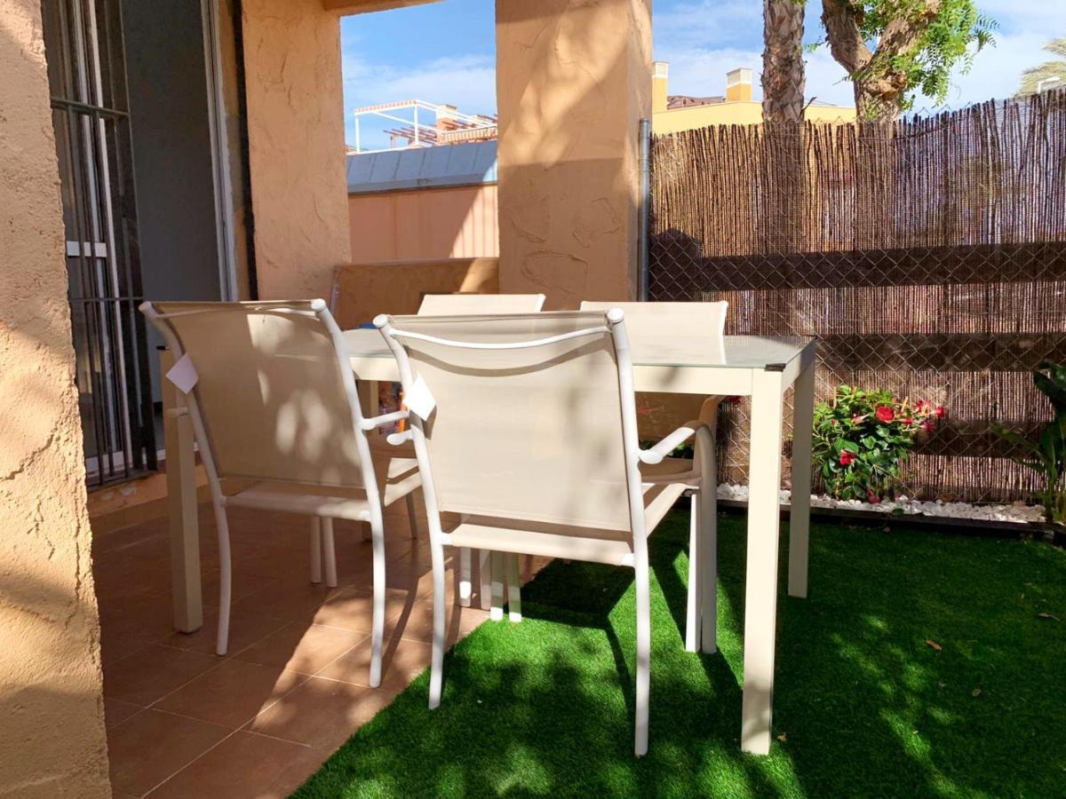 Apartamento Marinas Sol - Tu hogar con jardín privado! Vera Exterior foto