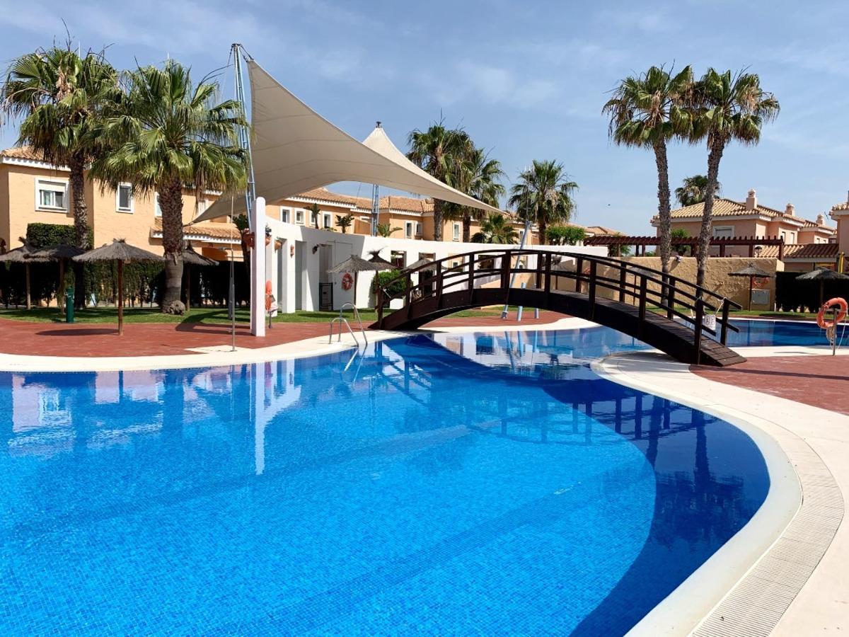 Apartamento Marinas Sol - Tu hogar con jardín privado! Vera Exterior foto