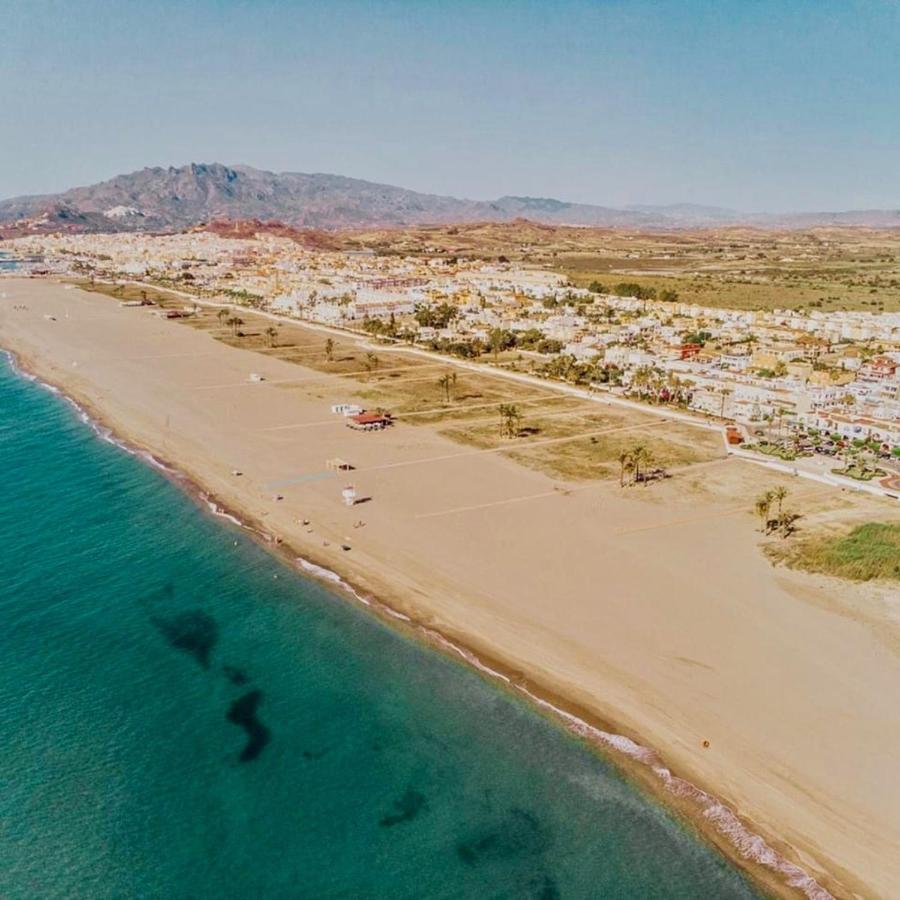 Apartamento Marinas Sol - Tu hogar con jardín privado! Vera Exterior foto